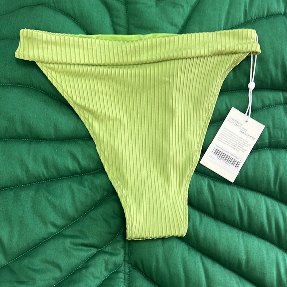 NWT Monday Swimwear Bikini set. Barbados Top (L), Argentina bottom (S). Pear - Picture 5 of 10